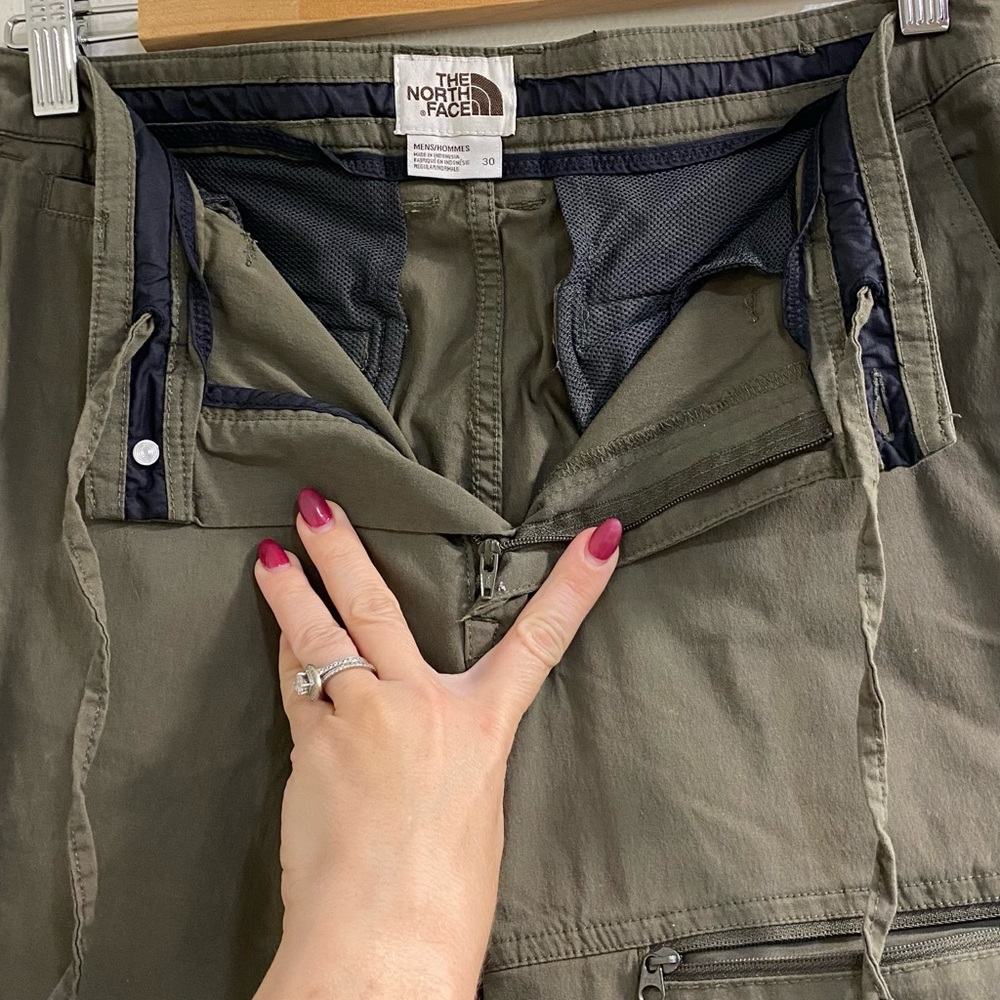 The North Face Men's Green Cargo Pants - Picture 3 of 8